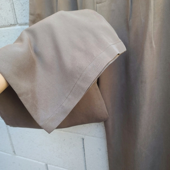 Reformation | Mason Trouser Pant in Mushroom Size 8 - Picture 8 of 11